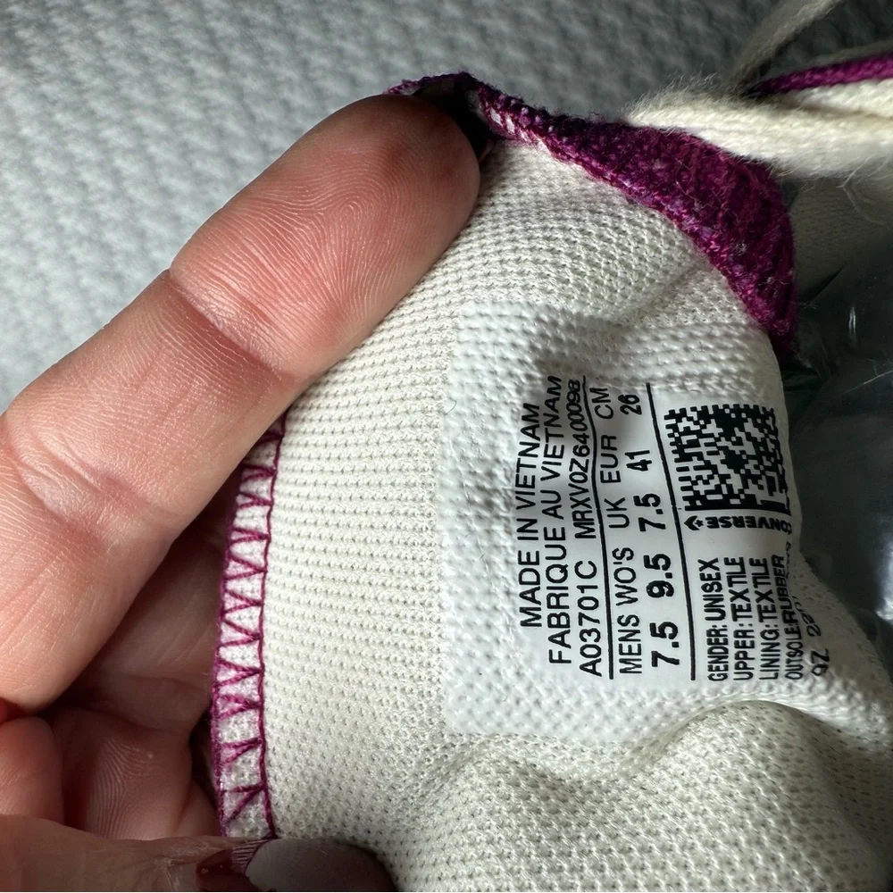 Converse Run Star Hike High Top Sneakers — Purple / White Unisex - Picture 5 of 5